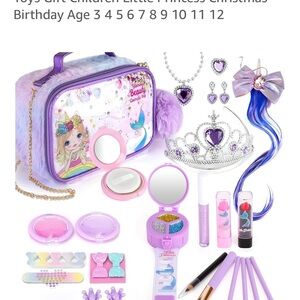 NIB- Princess Beauty Cosmetic bag for kids